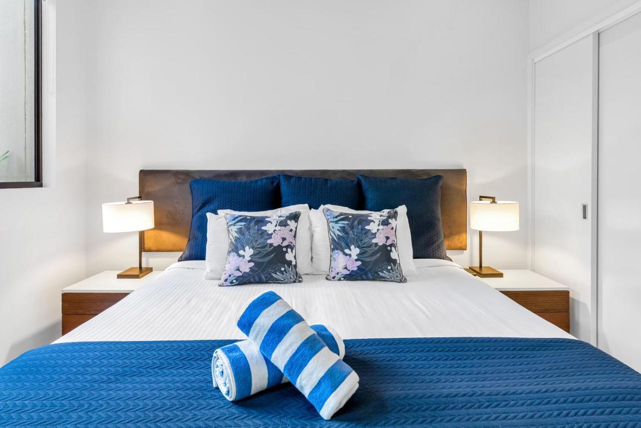 Elysium Private Apartments Triton By The Sea Palm Cove Exteriör bild