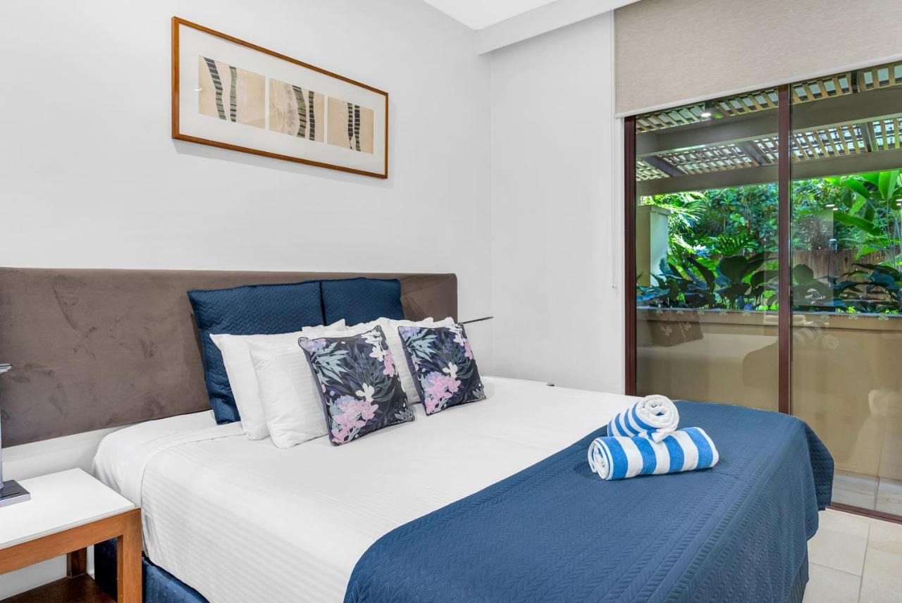 Elysium Private Apartments Triton By The Sea Palm Cove Exteriör bild