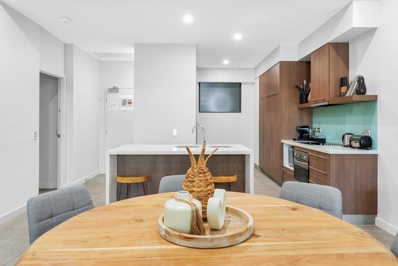 Elysium Private Apartments Triton By The Sea Palm Cove Exteriör bild
