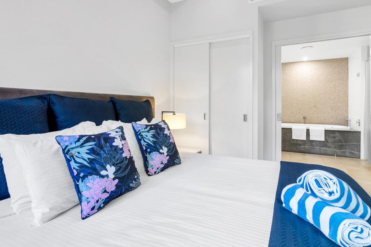 Elysium Private Apartments Triton By The Sea Palm Cove Exteriör bild