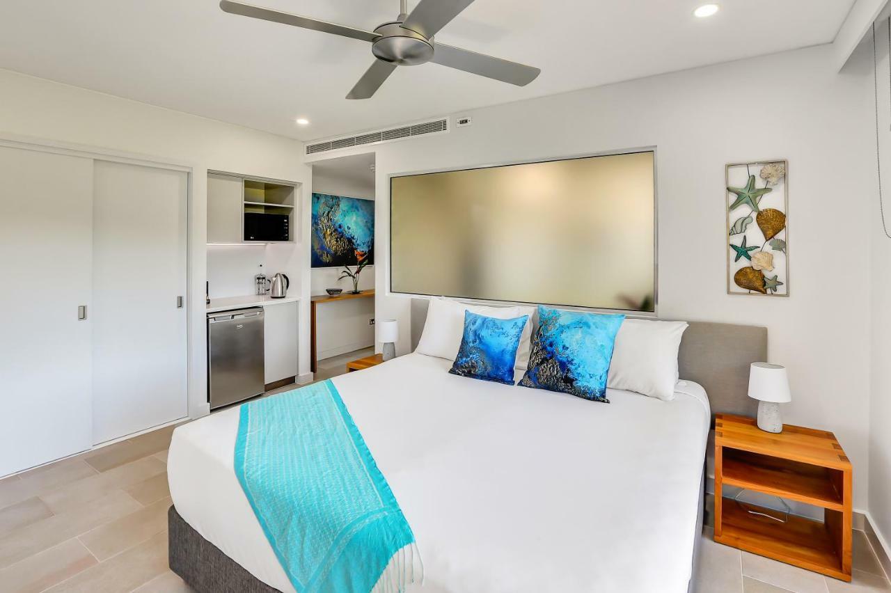 Elysium Private Apartments Triton By The Sea Palm Cove Exteriör bild