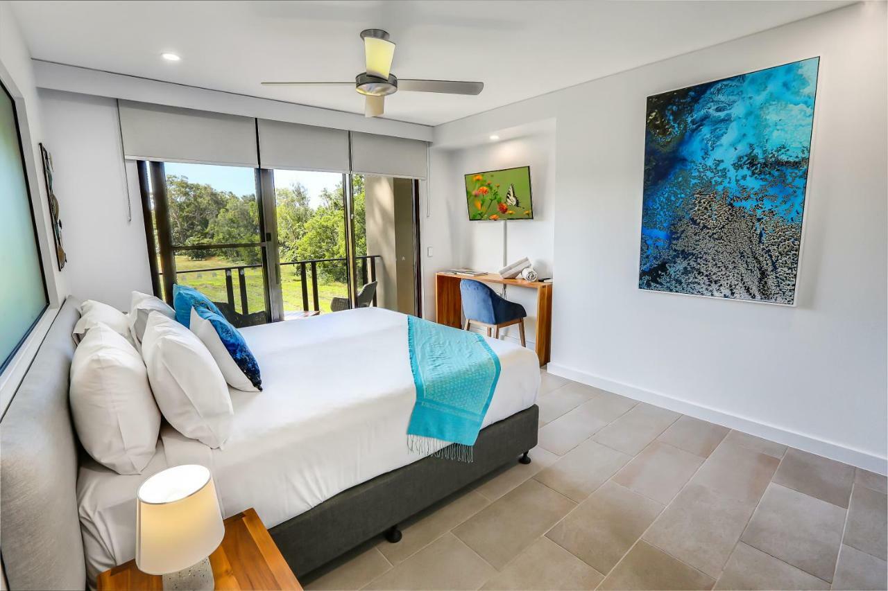 Elysium Private Apartments Triton By The Sea Palm Cove Exteriör bild