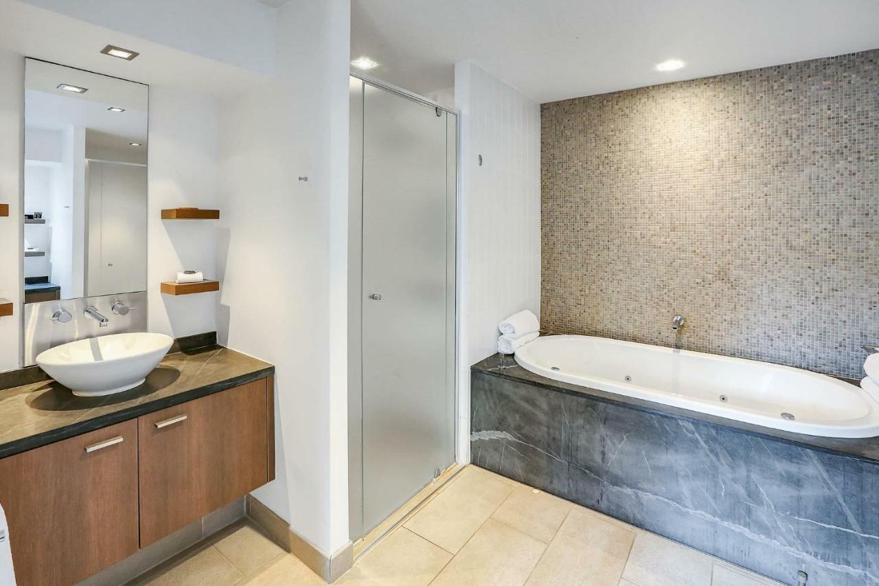 Elysium Private Apartments Triton By The Sea Palm Cove Exteriör bild